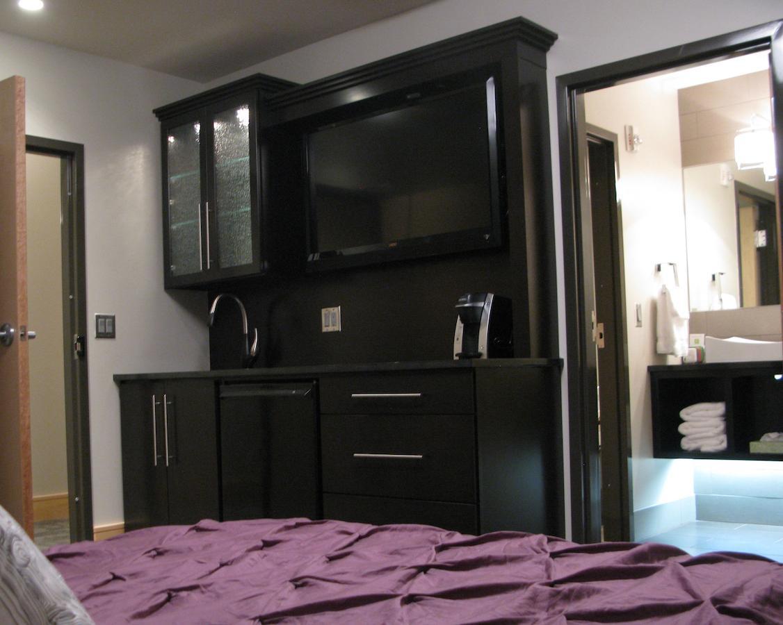 Suites At 118 Блумингтон Номер фото